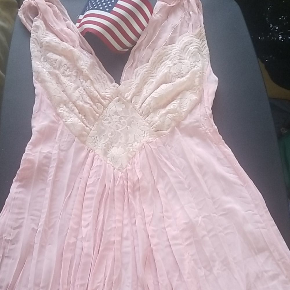 Lucca pink small top.